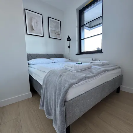 アパート E&r Doki *