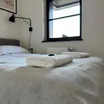 Apartament E&r Doki *