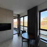 E&r Doki Apartament *